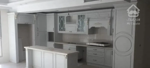 آپارتمان/۱۸۰متری/کلید اول