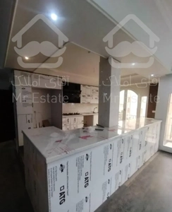 فروش آپارتمان تک واحدی ، ۴ خوابه ، در فرعی عریض