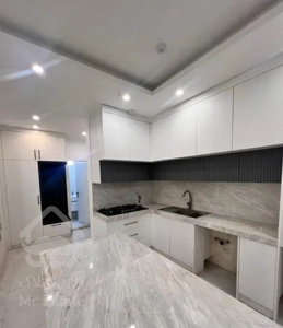 ۷۷متر/اسانسور/سامانیه/زیر صارمی