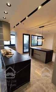 ۱۴۵ متر/ محمودیه/طبقه آخر/ ۲ پارکینگ/ بازسازی شده