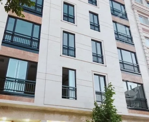 ۹۵ متر / سالن پرده خور / کم واحد