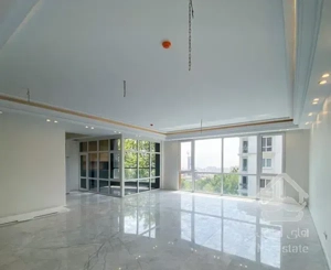 آپارتمان ۲۳۰ متری نیاوران ۱۲ متر بالکن قابل چیدمان