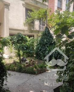 ظفر میرداماد 110مترچندساله تمیزوآفتابگیر