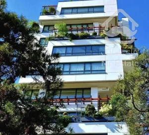 فرمانیه شرقی ۲۱۵متر ۲پارکینگ طبقات بالا فول مشاعات