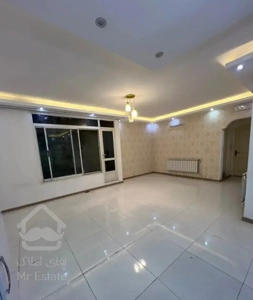 پشت حاشیه وکیل اباد / همکف / بازسازی شده / کم واحد