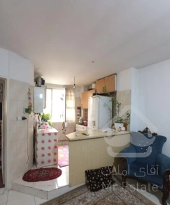 ۴۷ متر / ط سوم سندی / خوش نقشه / سند تک برگ