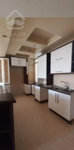 ۶۷ متر/فول امکانات/مالک پول لازم