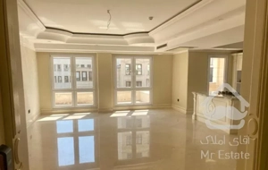 191 متر دربند نوسازی شده مشرف به باغ اختصاصی