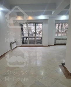 اجاره آجودانیه ۱۸۰متر/خوش نقشه/غرق نور