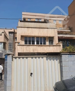 خانه ۱۳۰ متر سه طبقه مدنی