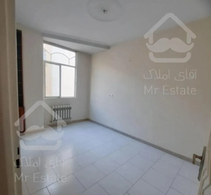 ۵۵ متر غرق نور با آسانسور