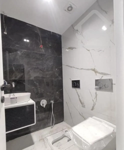 دو‌خواب، زیر قیمت ، سرمایه گذاری