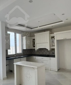 ۱۶۵ متر ۳ نبش( آکواریوم) جلال/ خوش قیمت