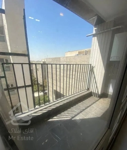 ۹۹متر/سالن پرده خور/نوساز