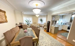 ۱۳۵متر / ۳خواب / فول امکانات / بازسازی شده