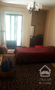 یخچال ۲۰۲متر تک واحدی با ۱۱۲ مترحیاط اختصاصی