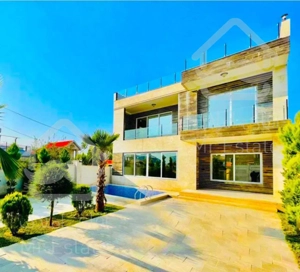 ویلایی ۳۰۰متر