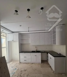 ۳۱۷۰ متر آپارتمان نوساز و یکجا فروشی