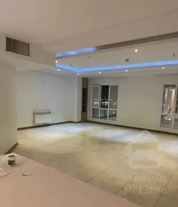 ۱۴۸متر ۳خواب ویو دریاچه چیتگر.  شهرک راه اهن