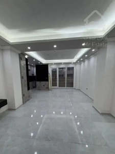 واحد ۱۳۰ متر کلیدنخورده بهداری میرداماد