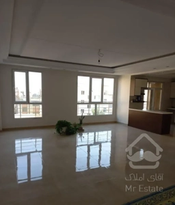 اپارتمان۱۰۹متری فول متریال (دو پارکینگ)