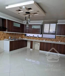 ۲۰۰متر/طبقه سوم/تک واحدی/بر جوشقانی حکیم نظامی