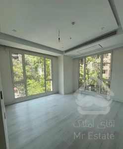 نیاوران / ۱۶۳ متر / برج باغ / ارشیتکت برند