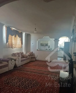 طبقه دوم به همراه یک سوئیت ۵۰ متری در شهرک رجا