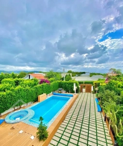 ویلااستخردار ۰ ۰ ۵ متری شهرک برند و بااصالت