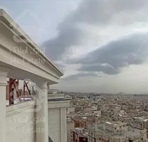 ۸۶ متر ۲ خواب ۲ نبش( آکواریوم نور ) تاپ برج