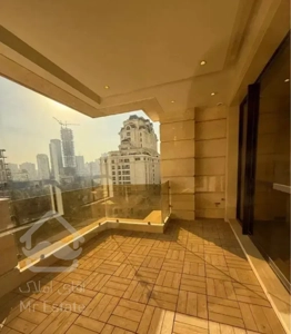 ۲۰۰متر کلیدنخورده بوکان/۱۰متر تراس قابل چیدمان