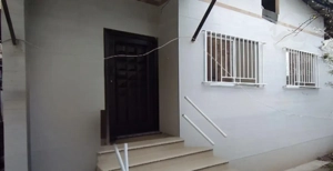 خونه حیاطدار ۲۰۰ متر زمین ۷۰ متر بنا فلاحی اصغرپور