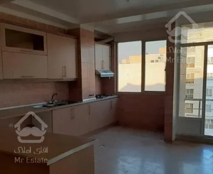 ۸۳متر   خوش نقشه فردوس غرب