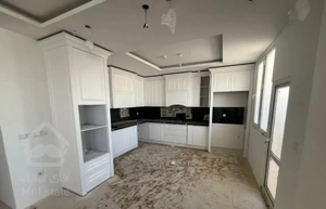 ۱۳۰ متری لاکچری فول امکانات (صفر) ۳ خواب