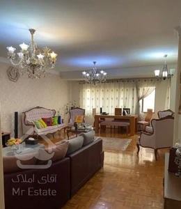 ۱۵۰متری  آینده دار طبقه سوم