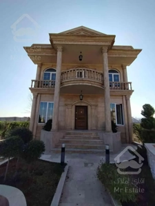 فروش ویلا ۳۰۰متری