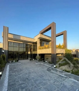 ویلای مدرنه فول امکانات کلید نخورده اماده ی تحویل