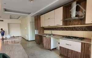 اپارتمان ۱۲۵ متر / فول امکانات / ۳خواب