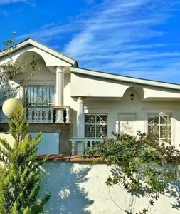 ویلاباغ 240متر سند تکبرگ شهرکی دنج کنار جنگل