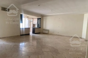 واحد108متر 2خواب 8ساله  با امکانات روبه آفتاب