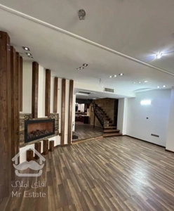 آپارتمان 150 متری /سه خواب / دوبلکس /دریاچه چیتگر