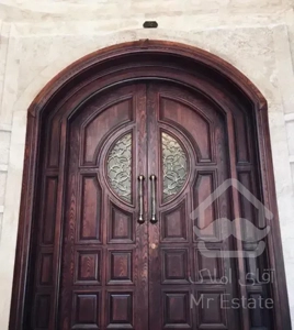 ۱۲۰ متر شمال کاخ