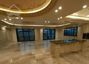 ۱۶۸متری/۲پارکینگ سندی/۱ساله کلید نخورده/زیر قیمت