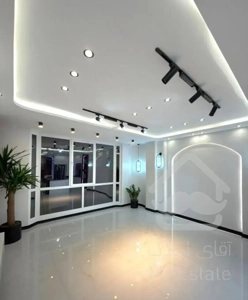 ۶۳متر،غرق نور،خوش نقشه،پارکینگ،سندتک برگ