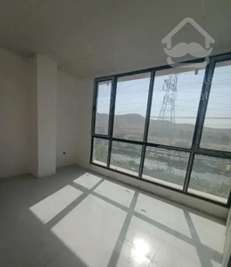 ۱۸۵متر عرض۱۰ /۳خواب نور ویو دار بدون مشرف مطبخ دار