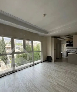 ۹۳ متر / سرمایه‌گذاری/سالن پرده‌خور/ نقدینگی ۸۴۰۰