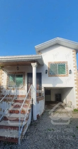 ویلا اجاره شبانه نیم پیلوت نوساز دوخوابه جنگلی