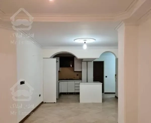 آپارتمان ۱۰۰ متری پاکنژاد