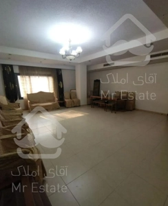 نیاوران/ ۱۳۰متر / ۲خواب / خوشنقشه / سالن وسیع