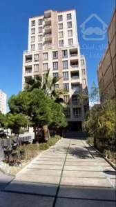 فروش یا معاوضه در برج آسمان دردشت با واحد کوچکتر